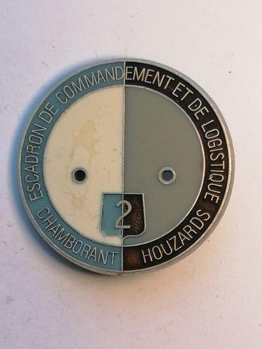 07032 insigne restauré 2 - a,