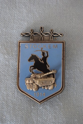 B116 insigne militaire armée